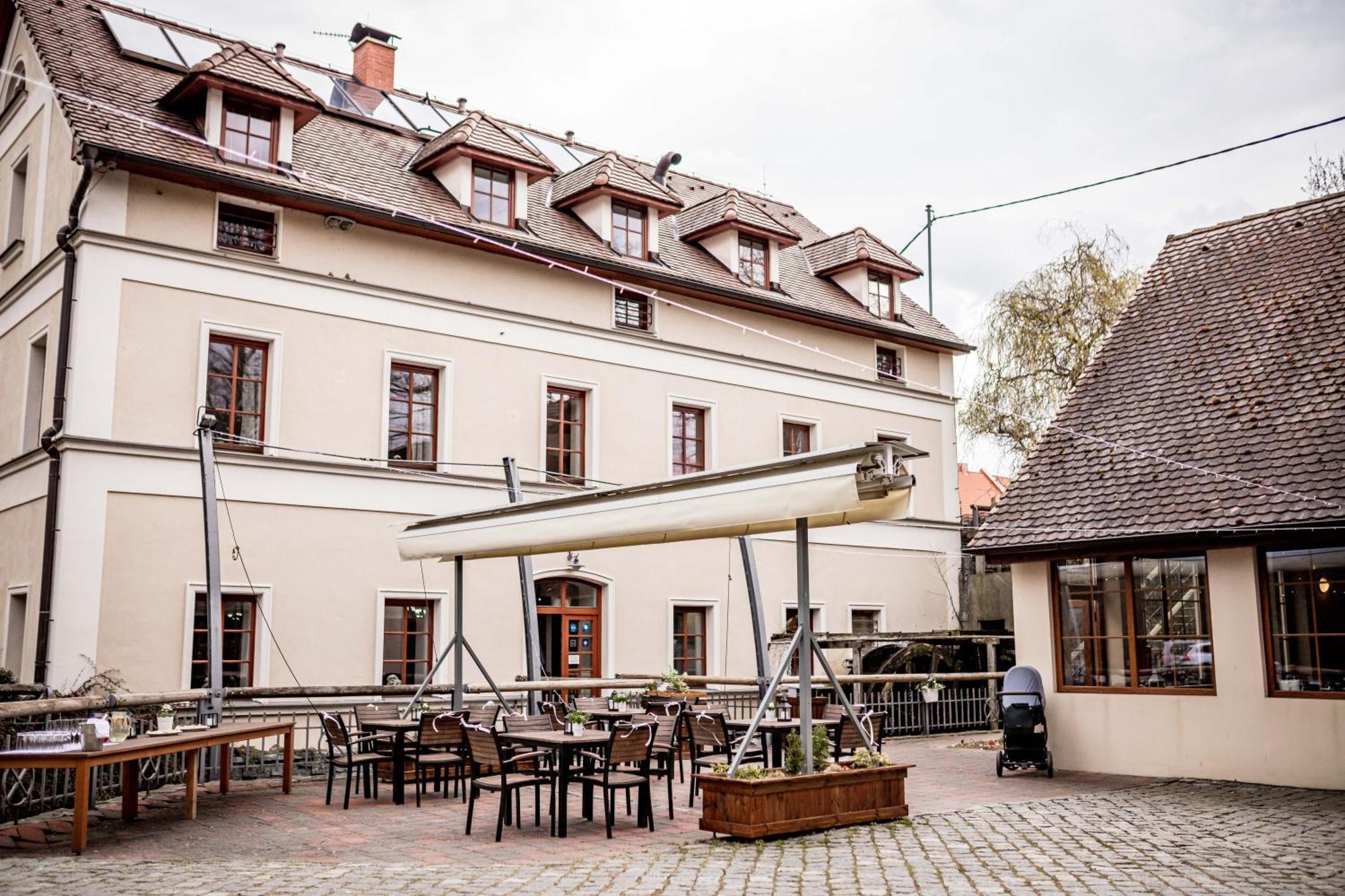 Příbram Mlyn Mitrovice酒店 外观 照片